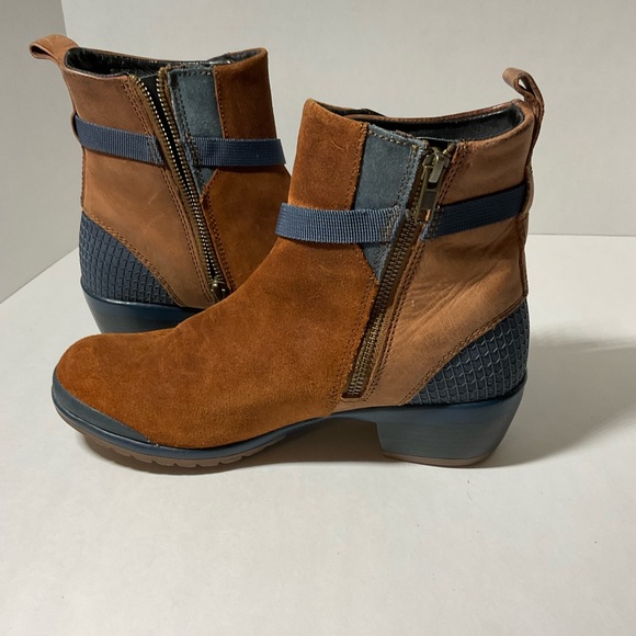 Keen Brown blue Morrison boots. Size 7 - Picture 7 of 14